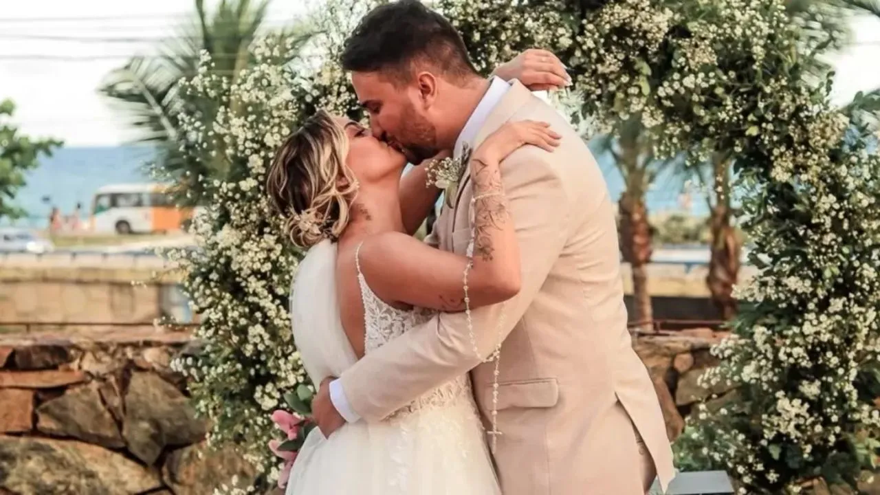 Casal se apaixonou na infância.