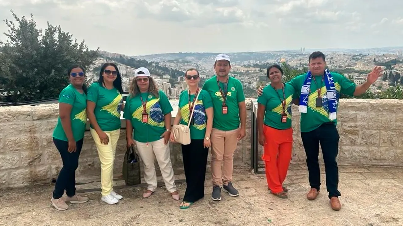 Grupo foi para Israel no dia 25 de setembro para fazer turismo religioso