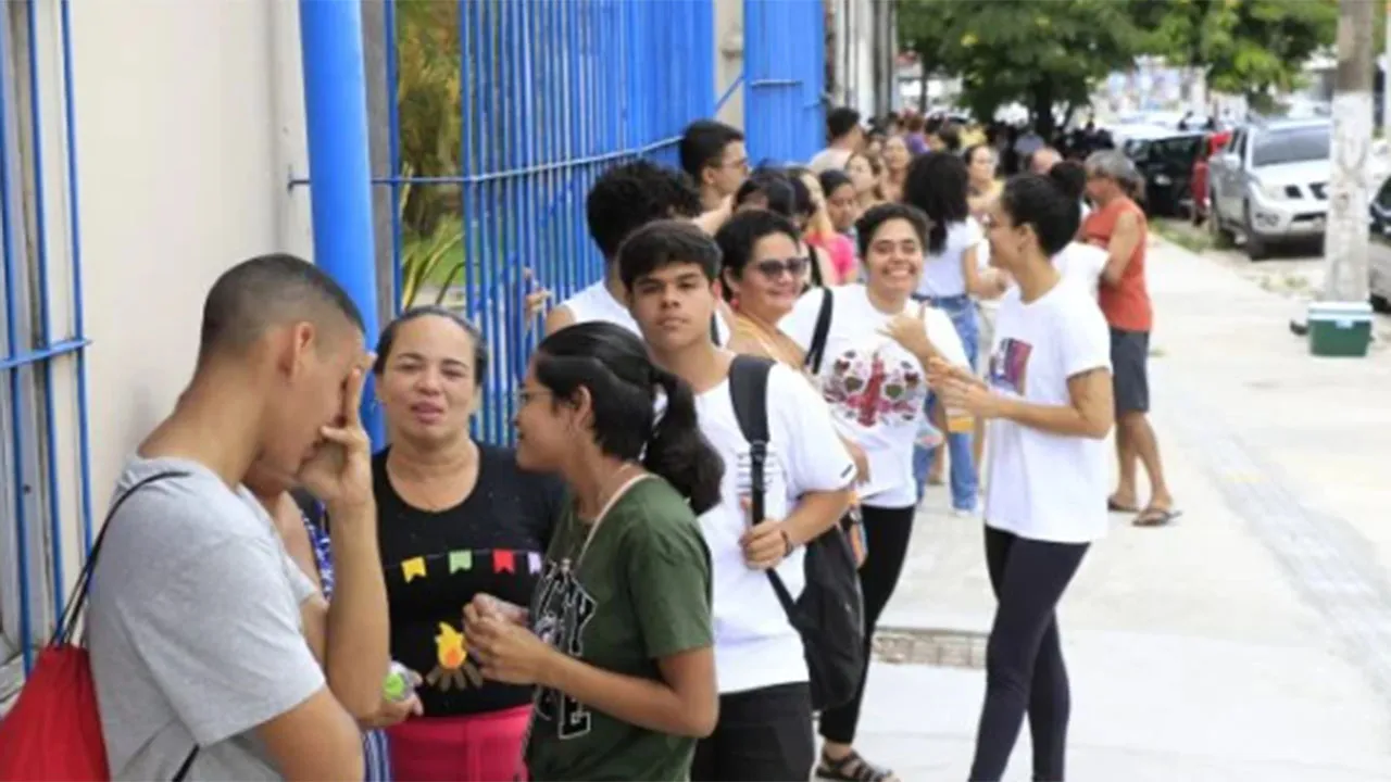 Estudantes já podem consultar o gabarito das provas do Enem pela internet