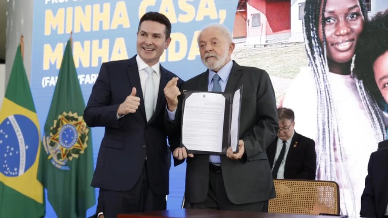 O ministro Jader Filho e o presidente Lula anunciaram a primeira seleção de novas propostas para construção de unidades habitacionais na nova fase do Minha Casa Minha Vida