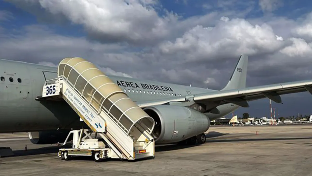 Imagem ilustrativa da notícia Avião da FAB decola de Israel com 211 brasileiros resgatados