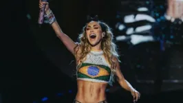 Anahí pediu desculpas aos fãs e agradeceu a compreensão