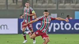 Nino (fundo) e André são homens de confiança de Diniz no Fluminense