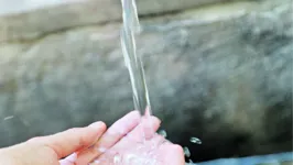 São muitos os desafios para que o uso eficiente da água se torne um hábito.