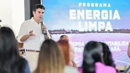 O programa “Energia Limpa”, lançado pelo governo do Estado, foca na redução da dependência de fontes de energia não renováveis e objetiva diminuir os custos da energia elétrica.