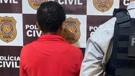 De acordo com o delegado Luiz Antônio Ferreira, o homem é acusado de ter cometido ter atentado contra a vida de um homem no ano de 2017.