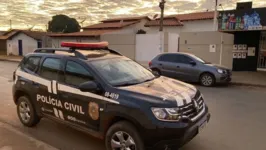 O investigado não pode se aproximar ou manter contato com a vítima e testemunhas do inquérito policial