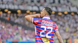 Yago Pikachu, do Fortaleza, comemora após marcar no jogo contra o Corinthians, pela volta da semifinal da Sul-Americana