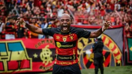 Vagner Love é artilheiro do Sport na Série B, com 10 gols