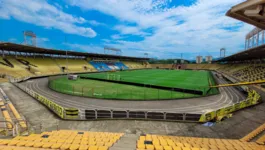 Estádio Raulino Oliveira: local de Volta Redonda e Paysandu.