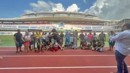 Mais de 50 crianças com autismo e TDH visitam o Novo Mangueirão