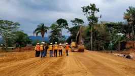 O projeto compreende a coleta de esgoto e o tratamento de água