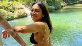A atriz curtiu um passeio em um lago paradisíaco em Bonito