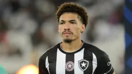 Zagueiro do líder do Brasileirão é chamado