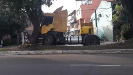 O acidente ocorreu em uma via movimentada de Belém.