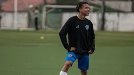 Juninho renovou com o Paysandu