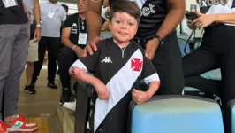 Acometido de uma síndrome rara, Gui virou o mascote da equipe carioca na campanha contra o rebaixamento. Ontem, ele e a família foram vítimas da violência no Rio de Janeiro.