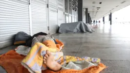 Determinação requer que pessoas que vivem em situação de rua no Brasil devem ter segurança pessoal e dos bens em abrigos