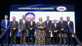 Imagem ilustrativa da notícia Presidente da Alepa é homenageado durante Prêmio Fornecedor