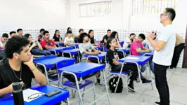 A poucos dias da segunda prova do Exame Nacional, estudantes em Belém, e no resto do país, fazem os últimos preparativos, com revisões e macetes. Relaxar também faz parte do processo