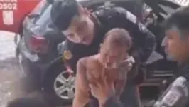 Bebê foi salvo por policiais que estavam realizando ronda