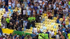 Imagens das câmeras de segurança do Maracanã serão analisadas para determinar se houve excesso de uso da forlça por parte da PM e de segunças particulares do estádio.