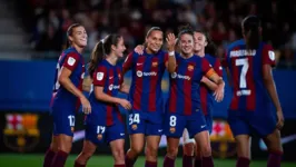 O Barcelona enfrenta o Benfica pela Champions League Feminina nesta terça-feira (14).