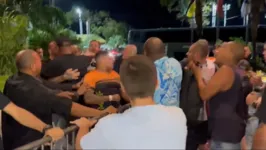 Torcedores e seguranças entraram em confronto enfrente ao hotel onde o Corinthians estava hospedado, em Fortaleza.