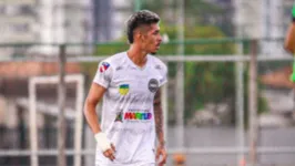 Deivid é um dos atletas que foram flagrados jogando torneio amador no Amapá, em meio à disputa da Segundinha