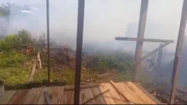 Área de invasão em chamas no Marajó