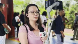 A repórter da Globo, Beatriz Backes.