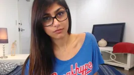 Mia Khalifa ficou conhecida no universo pornô