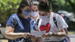 A ansiedade sempre acaba batendo nos estudantes para descobrir a nota no Enem.