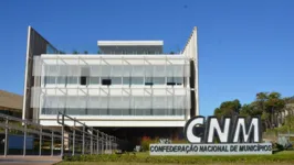 CNM mostra que 92% dos gestores de todo o Brasil usarão o FPM para o salário dos servidores.