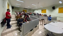 Representantes de ONG's, profissionais da enfermagem, médicos e gestores das UBS do Distrito do Guamá participaram da cerimônia de descentralização do tratamento do HIV, em Belém