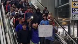 Vídeos mostram o protesto dos trabalhadores do aeroporto de Guarulhos