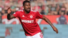 O lateral-esquerdo Geferson, recém-contratado pelo Paysandu, em ação pelo CSKA Sofia, da Bulgária.