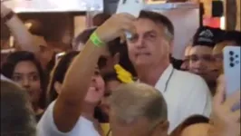 Jair Bolsonaro foi recebido por apoiadores no Aeroporto Internacional de Belém