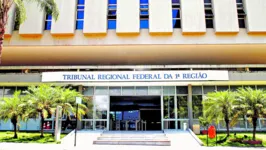 O TRF da 1ª Região engloba os estados da Região Norte, parte do Nordeste, Distrito Federal e Minas Gerais