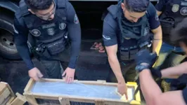 Drogas foram encontradas em uma balsa.