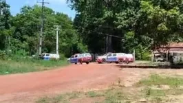 Ao menos cinco viaturas da Polícia Militar do Pará foram deslocadas para fazer buscas pelo suspeito de cometer o crime contra a criança
