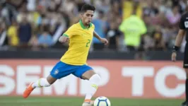 Yan Couto estreou pela Seleç;ao contra a Venezuela, nas Eliminatórias Sul-Americanas, mas não teve sequência com Fernando Diniz.