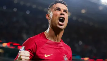 Imagem ilustrativa da notícia Cristiano Ronaldo marca 2 gols e garante vitória de Portugal
