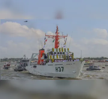 Imagem ilustrativa da imagem Navios da Marinha abrem para visitação do público em Belém