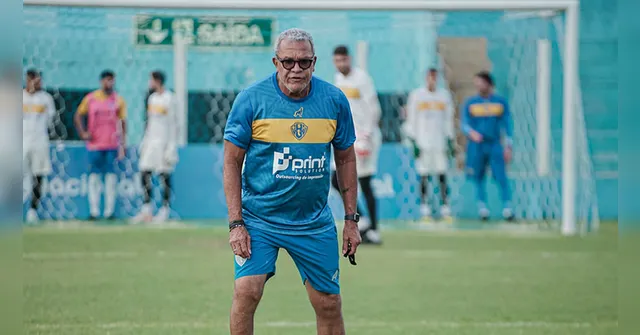 Imagem ilustrativa da notícia Paysandu: Hélio dos Anjos pode ficar fora da metade do turno