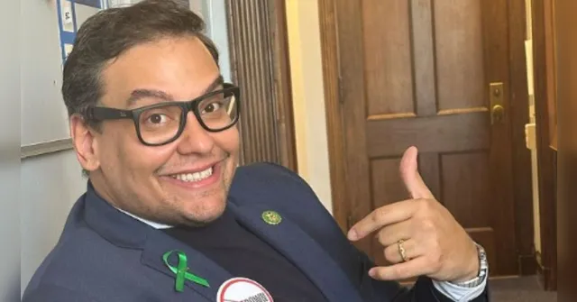 Imagem ilustrativa da notícia Deputado George Santos tem mandato cassado nos EUA 