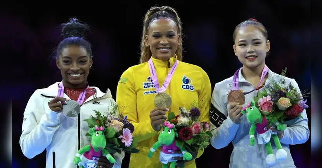 Imagem ilustrativa da notícia Rebeca Andrade desbanca Biles e leva o ouro no Mundial