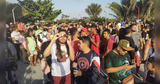 Imagem ilustrativa da notícia Mais de 500 pessoas observaram o Eclipse solar no Mirante 