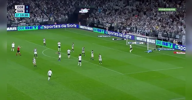 Imagem ilustrativa da notícia Polêmica e gol contra bizarro marcam Corinthians e Santos