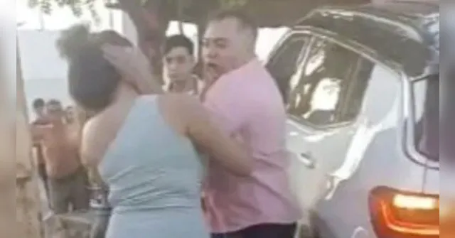 Imagem ilustrativa da notícia Vídeo: delegado agride mulher após acidente de trânsito 